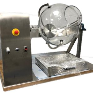 Machine able to silver starting from cores already covered with a layer of sugar with a more or less oval / rounded shape such as dried fruit